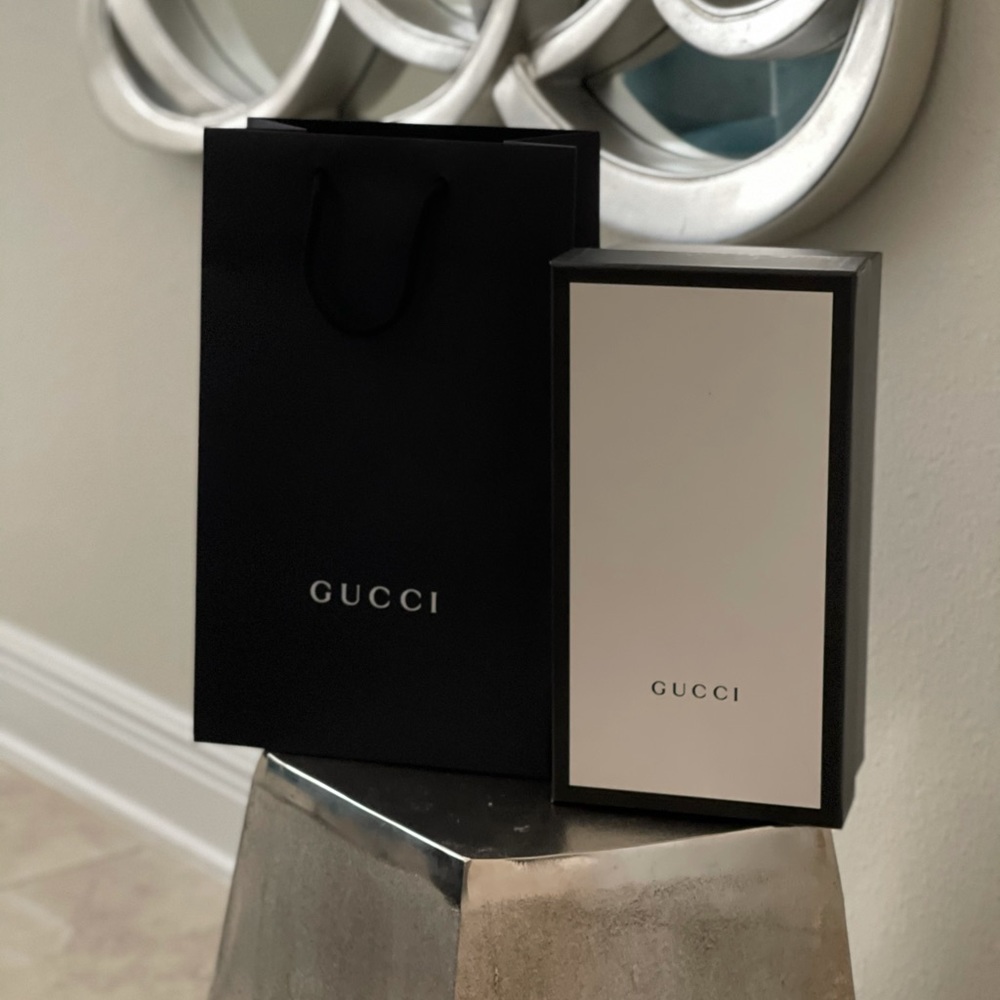 GUCCI Authentic Empty GUCCI Box + Paper Bag Medium